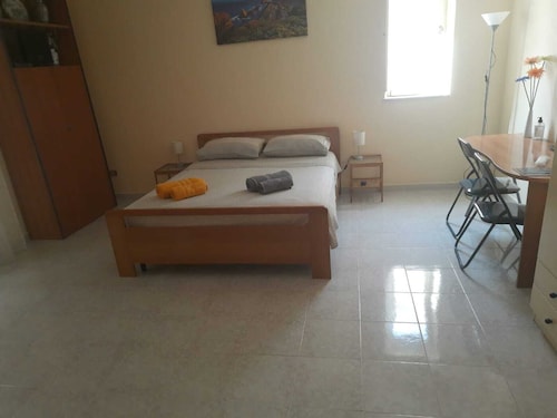 Cangia'sroom (tourist rental)