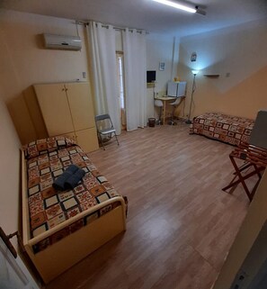 3 bedrooms - Cangia'sroom (tourist rental) (Marineo)