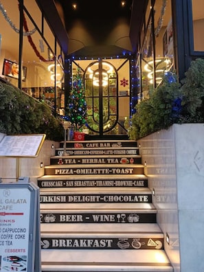 Exterior - Royal Galata Hotel (Istanbul)