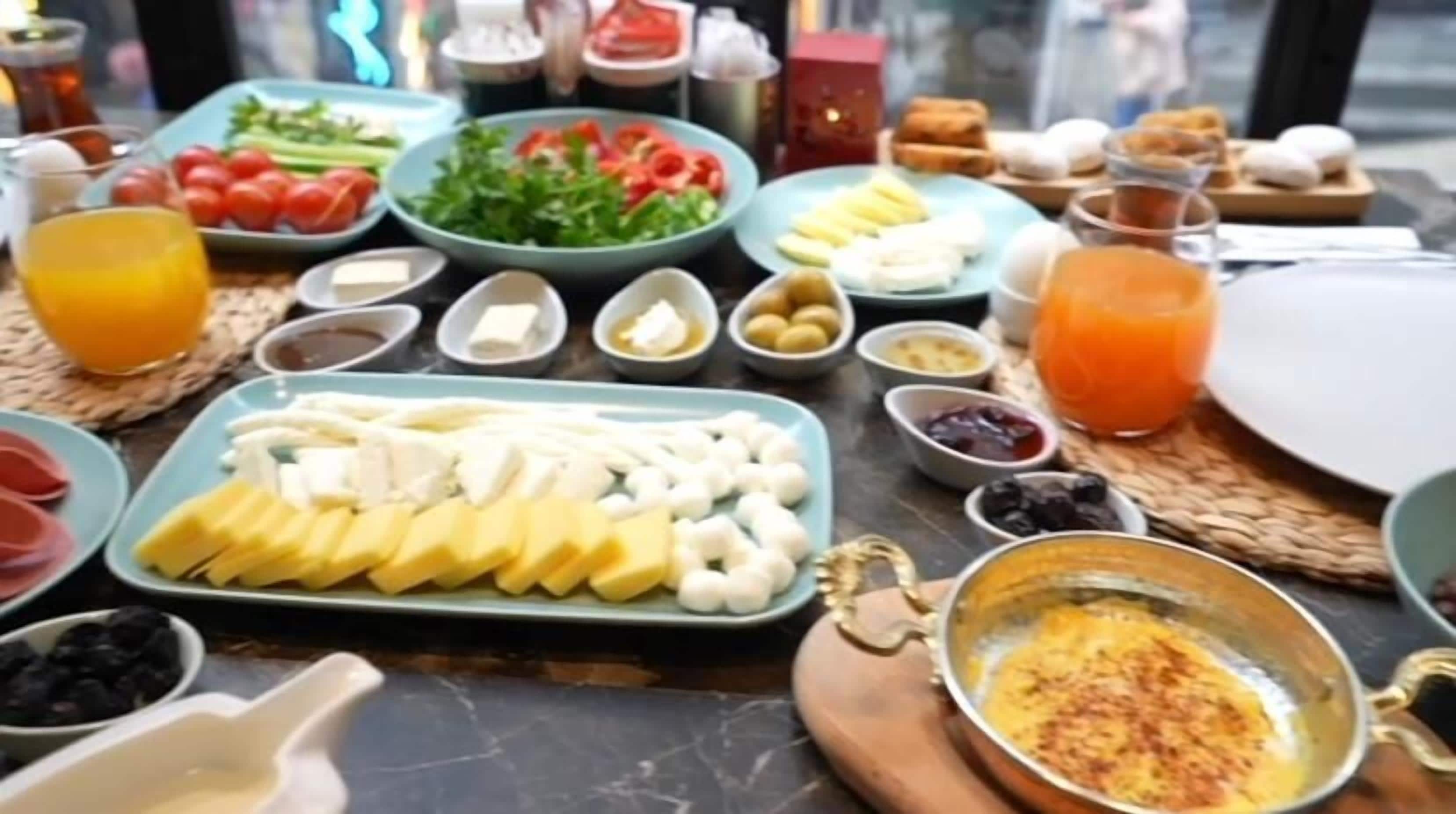 electric kettle, high chair