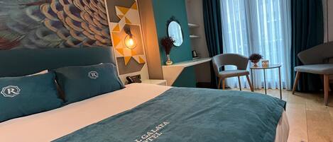 Hypo-allergenic bedding, free minibar items, in-room safe