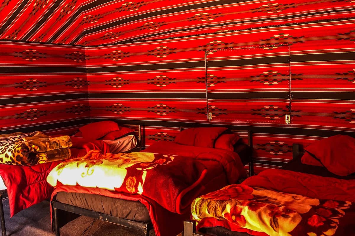 Triple Room | Bed sheets