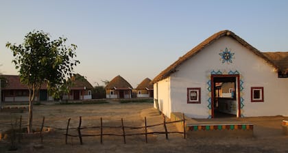 Rann Visamo Village Resort
