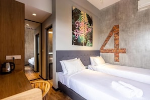 Minibar, in-room safe, desk, laptop workspace - Brown Hotel (George Town)