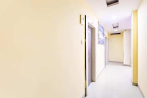 Interior - OYO 40153 Hotel Rajendra Palace (Ratlam)