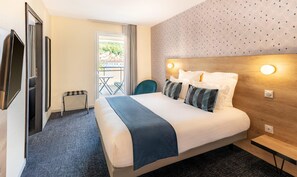 Suite, 1 cama de matrimonio, no fumadores (with Sofabed) | Decoración individual, mobiliario individual, escritorio