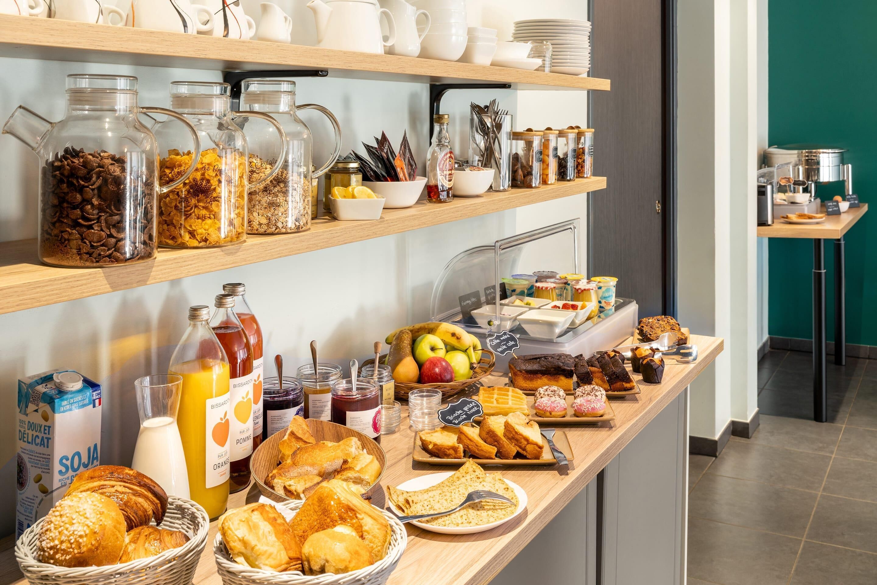 daily buffet breakfast (eur 11 per person)