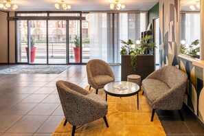 Una televisión de pantalla plana