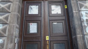 Niet-geclassificeerde afbeelding, 2 van 106, knop