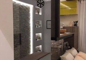 ملاءات إيطالية من طراز فريتي وأغطية فراش متميزة وألحفة محشوة بالريش