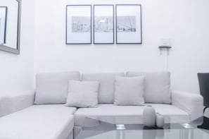 Apartamento clássico | Área de estar | Smart TV, Netflix, serviços de streaming