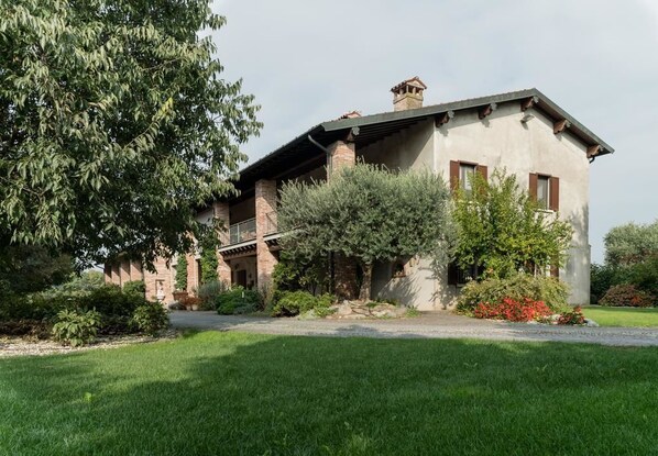 Fachada da propriedade