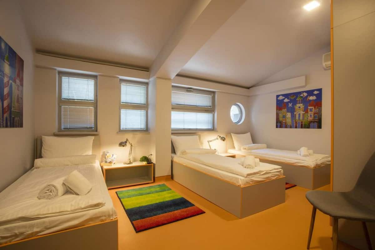 Triple Room
