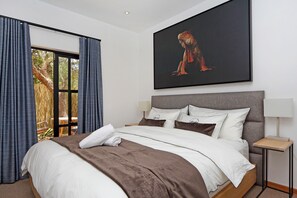 Classic Room | Frette Italian sheets, premium bedding, down duvets, Tempur-Pedic beds