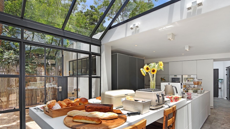 Garden Retreat - Adults Only