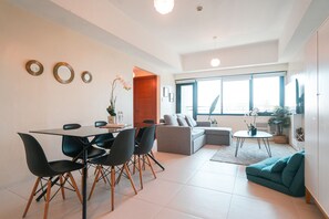 Classic Apartment | Living area