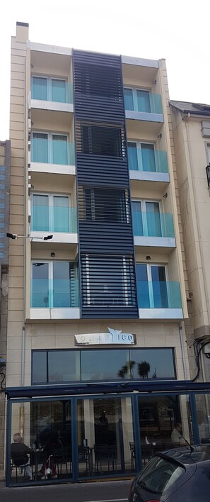 Façana frontal de l'allotjament