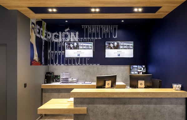 酒吧(店内)