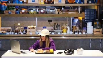 Daily buffet breakfast (EUR 9.50 per person)