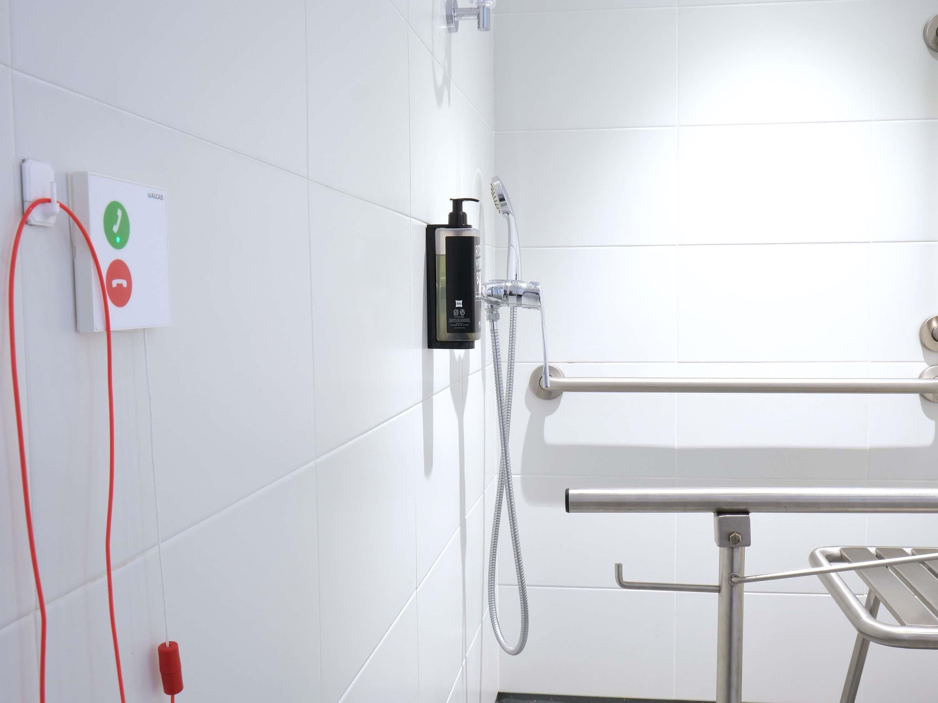 Blackout drapes, soundproofing, free WiFi, bed sheets