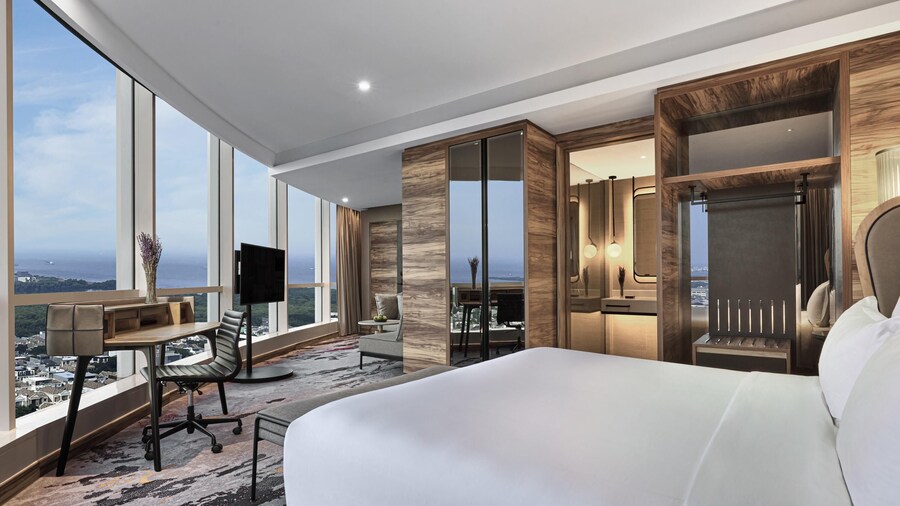 SwissĂŽtel Jakarta PIK Avenue