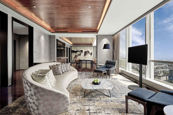 Presidential Room, 1 King Bed (St. Moritz) | Premium bedding, in-room safe, desk, laptop workspace