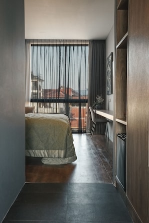 Standard Room, 1 Queen Bed, Non Smoking