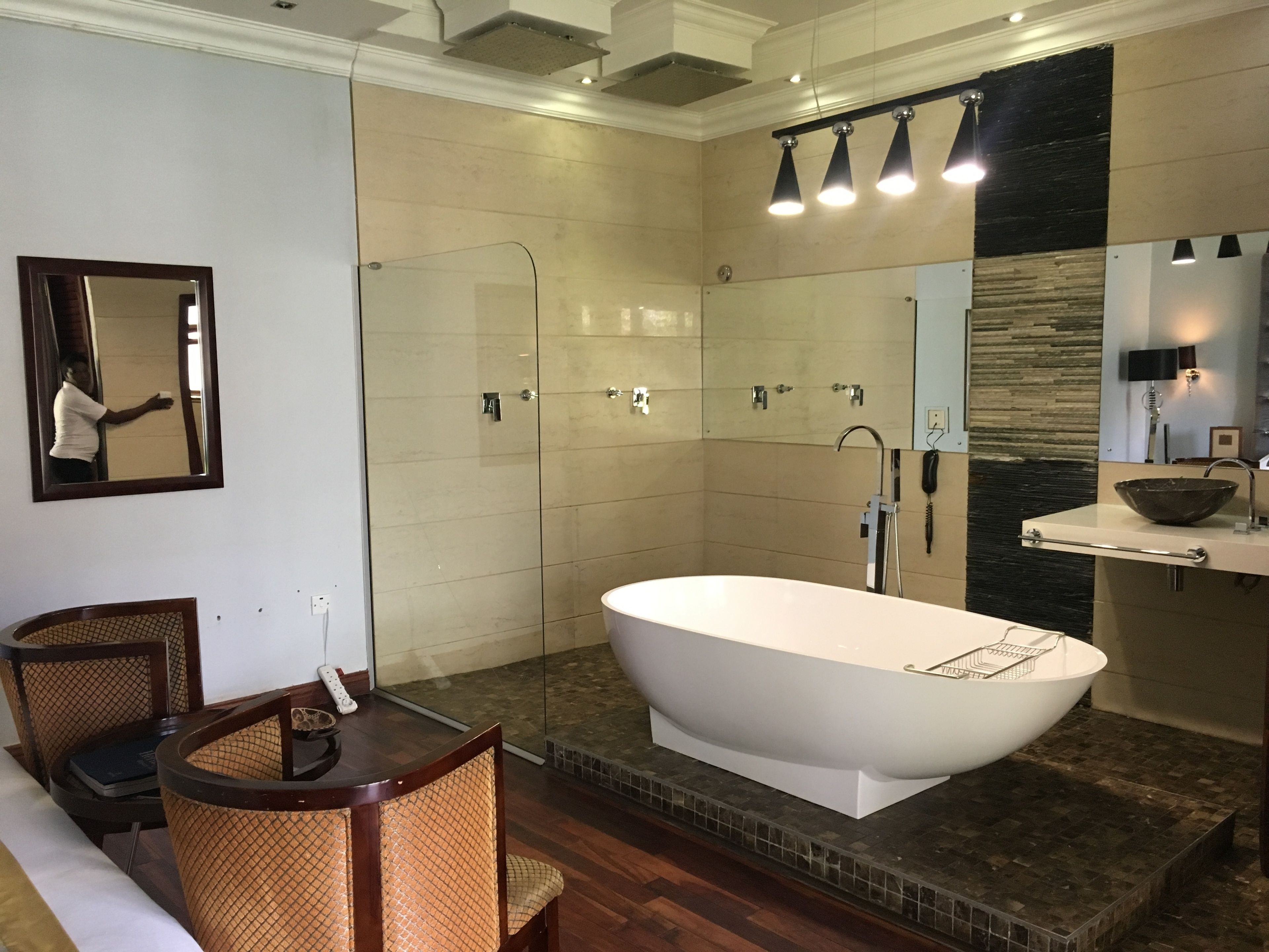 Kamar Double Bulan Madu | Shower kamar mandi