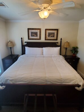 2 habitaciones, tabla de planchar con plancha, wifi y ropa de cama