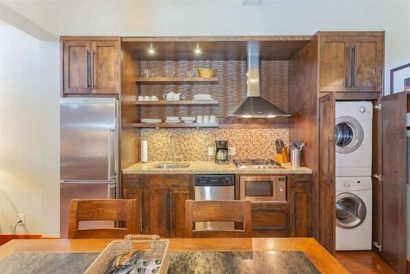 Coffee/tea maker - Two Bedroom Oceanfront Villa - Mayne Island Resort (Mayne Island)