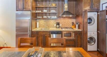 Two Bedroom Oceanfront Villa - Mayne Island Resort