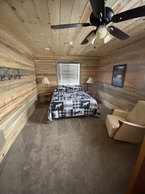 5 bedrooms, iron/ironing board, travel cot, WiFi