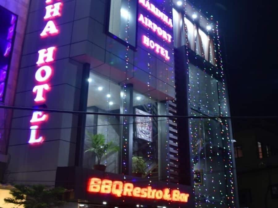 Fachada del alojamiento - Noche