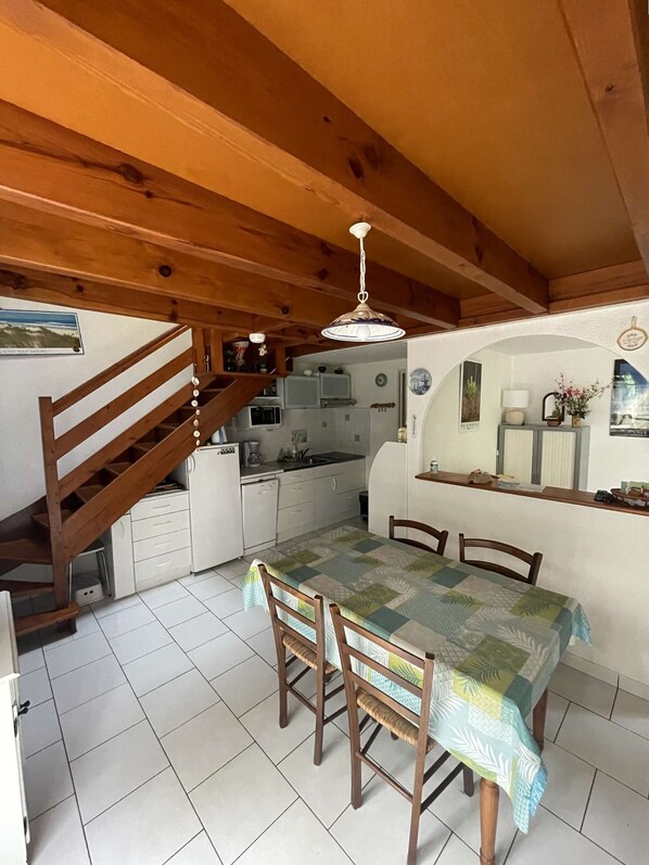 تناول الطعام