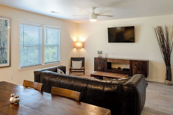 Living Area with Flat Screen TV and Streaming Services