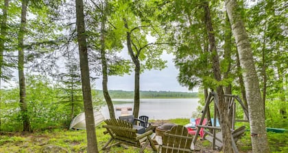 UUSI! Eristäytynyt Harmony Cabin w / kajakki ja yksityinen telakka