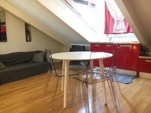 In-room dining - SFP 10 (Turin)