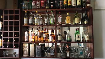 Bar (en la propiedad)