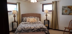 2 bedrooms, desk, iron/ironing board, travel cot