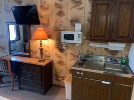 迷你冰箱、微波炉、茶具/咖啡用具