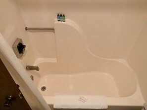 Quarto standard, 1 cama King | Banheiro | Chuveiro/banheira combinados, toalhas de banho, sabonete, shampoo