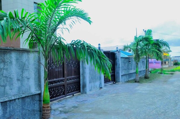 واجهة المنشأة