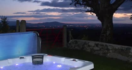 Mc Courts Cottage, Mourne Mountains