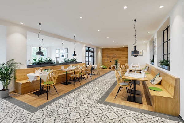 Sarapan, makan tengah hari dihidangkan; masakan Jerman, taman