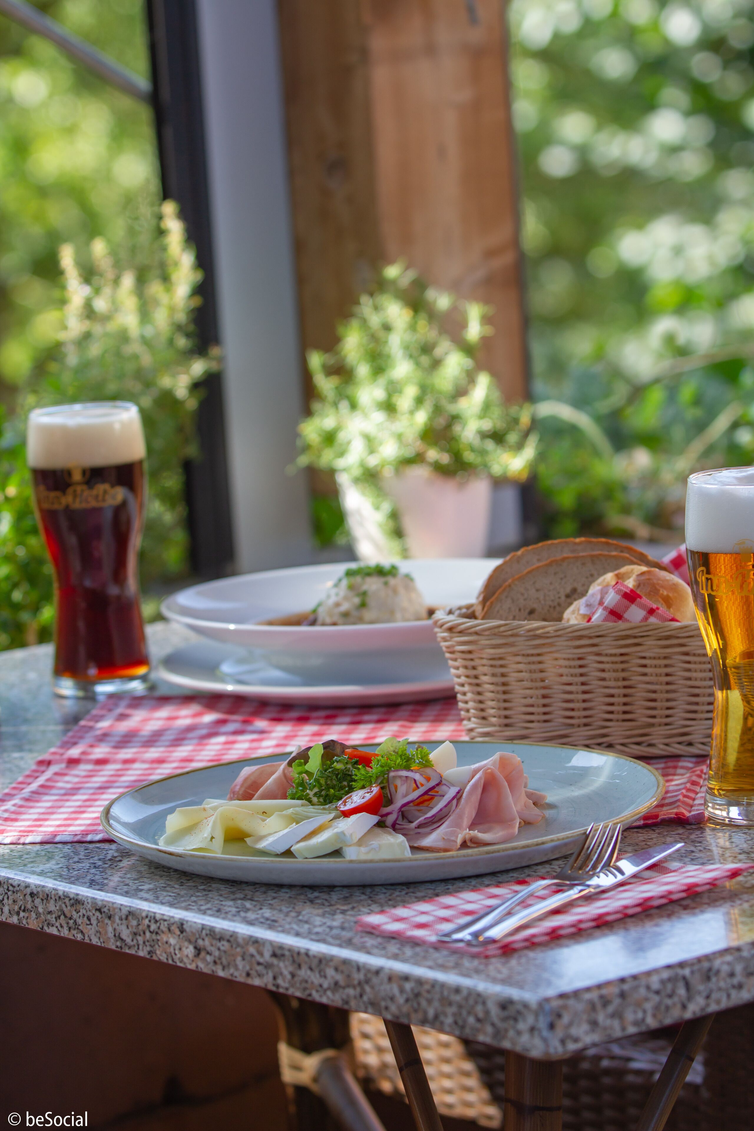 breakfast, lunch, dinner served; german cuisine, garden views