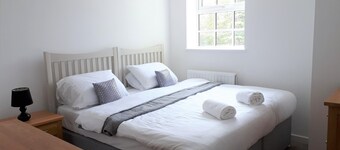 Riverside Apartments 1