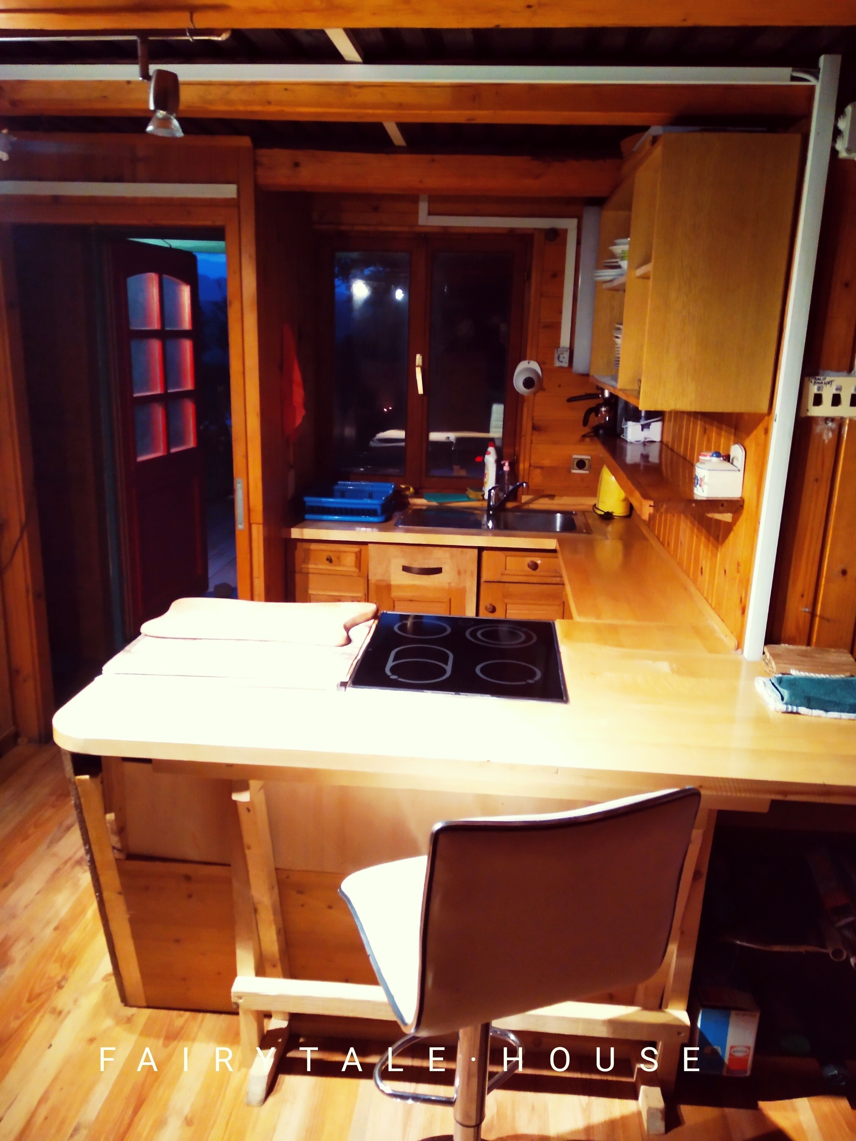 雪櫃、焗爐、爐具、洗碗機