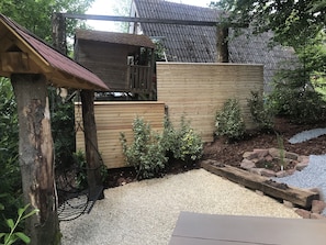 Property grounds - Cozy cottage with outdoor sauna and air conditioning (Feriendorf Eichwald)