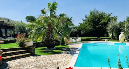 ANTICA VILLA DI CAMPAGNA ... PISCINA PRIVATA