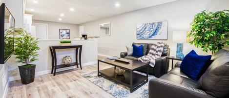 Smart TV, Netflix, streaming services